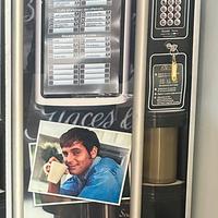 Distributore automatico