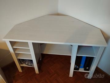 scrivania angolare bianca in legno - Arredamento e Casalinghi In vendita a  Trento