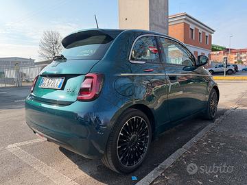Fiat 500e LaPrima 43 kwh 320 km