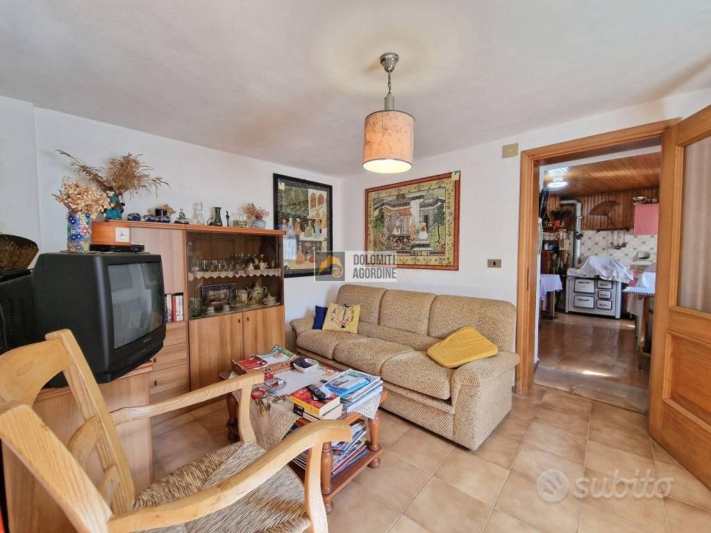 Villa di 176 m² con 5 locali a Gosaldo - Vista 3