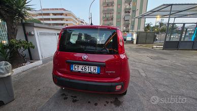 Fiat panda 1.0 hybrid firefly