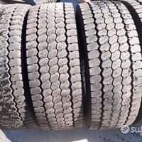 4 gomme usate autocarro 245 70 17.5 pirelli