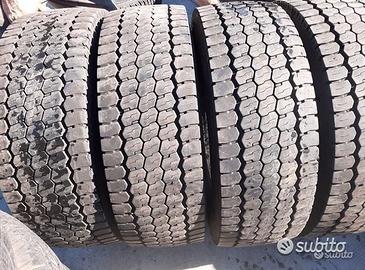 4 gomme usate autocarro 245 70 17.5 pirelli