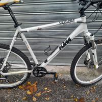 KTM misura L ruote 26