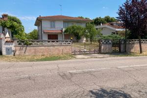 Casa indipendente a Rivalta sul Mincio