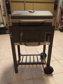 barbecue con coperchio 