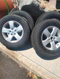 Gomme Suzuki Vitara