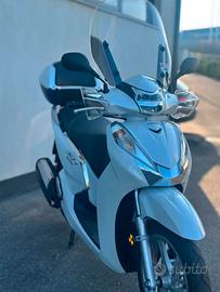 Honda SH 300 i