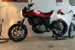 Husqvarna 900 nuda 2012