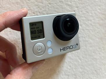 GoPro Hero3+ Silver Edition con Accessori