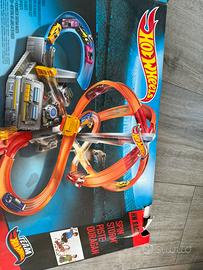 Pista HotWheels Mega Vortice Motorizzata