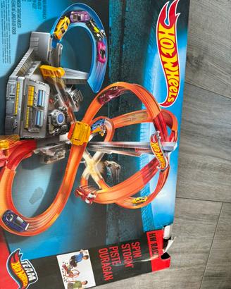 Pista HotWheels Mega Vortice Motorizzata