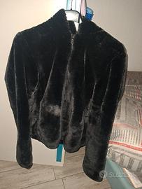 pelliccia nera da donna