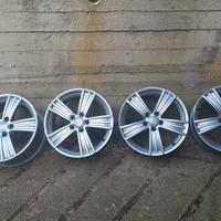 Cerchi in lega da 17 pollici 