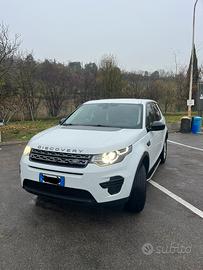 Land Rover Discovery Sport Nov2017