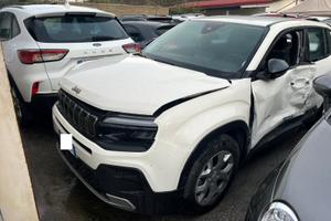 Jeep Avenger 1.2 Turbo 100 CV MHEV Summit