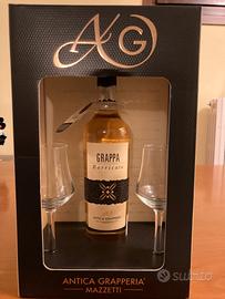 Grappa e due bicchierini