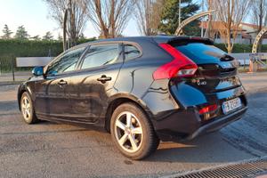 Volvo v40 d2 geartronic