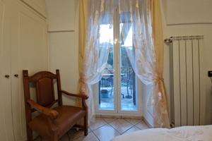 4 LOCALI A VENTIMIGLIA