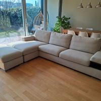 Divano angolare grande con penisola e pouf