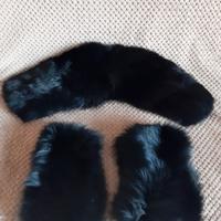 Collo e polsini di pelliccia di volpe nera