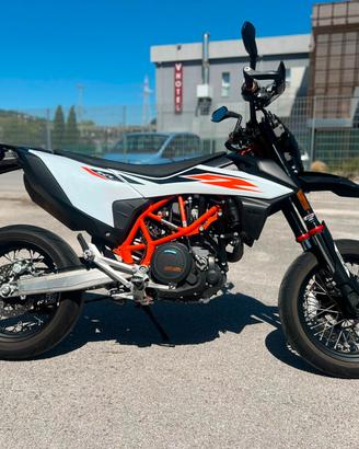Ktm 690 SMC R