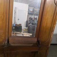 specchiera con attaccapanni antico con sedie 