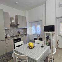MONOLOCALE A ROMA