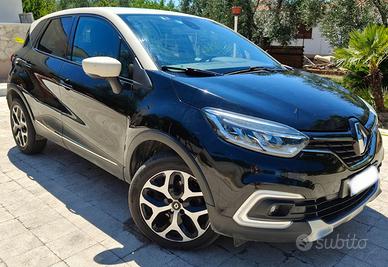 Renault Captur Initiale Paris