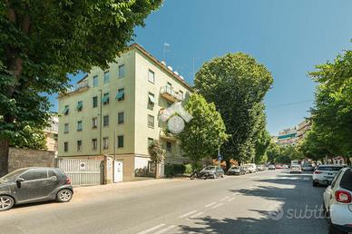 3 LOCALI A ROMA