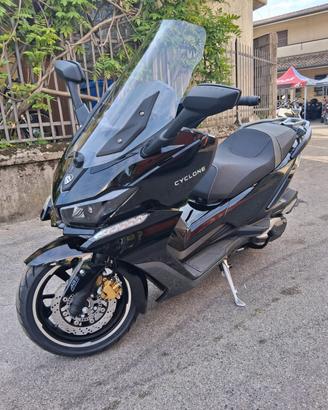 SCOOTER MAXI CYCLONE (benelli/keeway) RT3S 300cc
