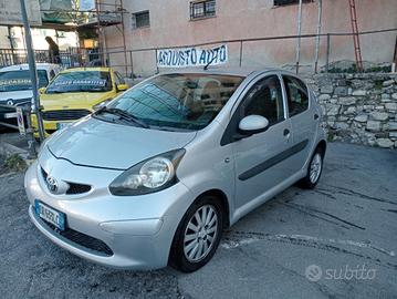 Toyota Aygo 1.0 12V VVT-i 5 porte