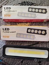 2 faretti a led 50 W nuovi