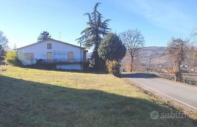Villa di 256 m² con più di 5 locali a Golferenzo