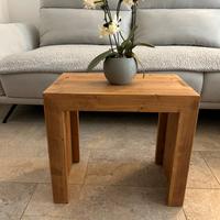 Tavolino in legno massiccio