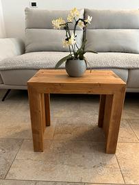 Tavolino in legno massiccio