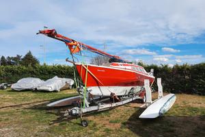 TRIMARANO  10 m. -  Trattabile