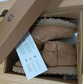 Stivali UGG Classic da donna Castagno  EU 38