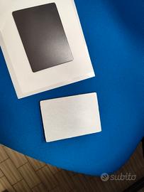 kit per appendere quadri senza chiodi. Magnetico