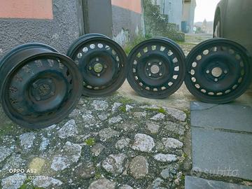 4 cerchi 14 4 fori in ferro