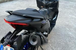Yamaha tmax 560