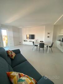 Luminoso trivano Via Giudicessa Benedetta