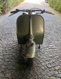 Piaggio Vespa 125 faro basso 1951 vacanze romane