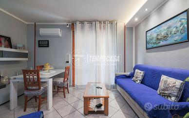 APPARTAMENTO AL 2 PIANO CON BOX AUTO E POSTO AUTO