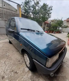 Lancia y 10