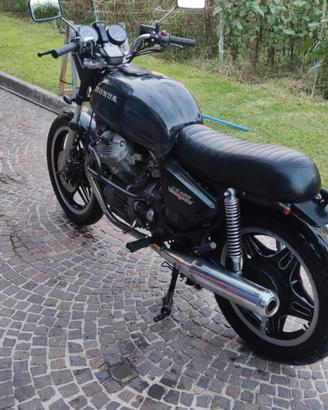 Honda cx500 