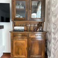 Mobile credenza con vetrinetta