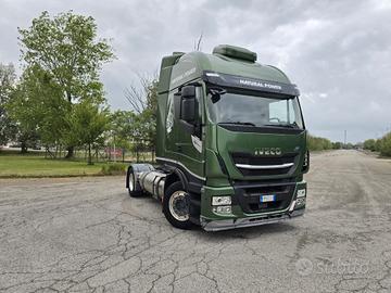 TRATTORE STRADALE IVECO NP400 STRALIS