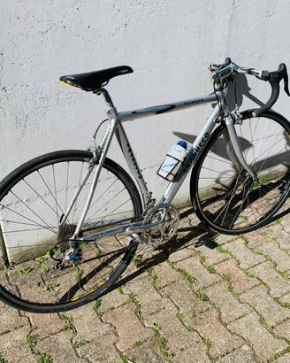 Bici da corsa trabucco - perfetta per strada