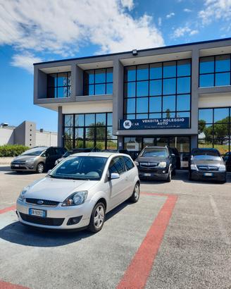 Ford Fiesta 1.2 16V 3p. Ghia OK NEOPATENTATI